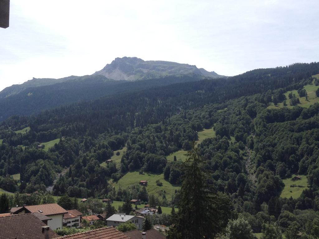 Hotel Old-Jnn Saas im Prattigau Номер фото