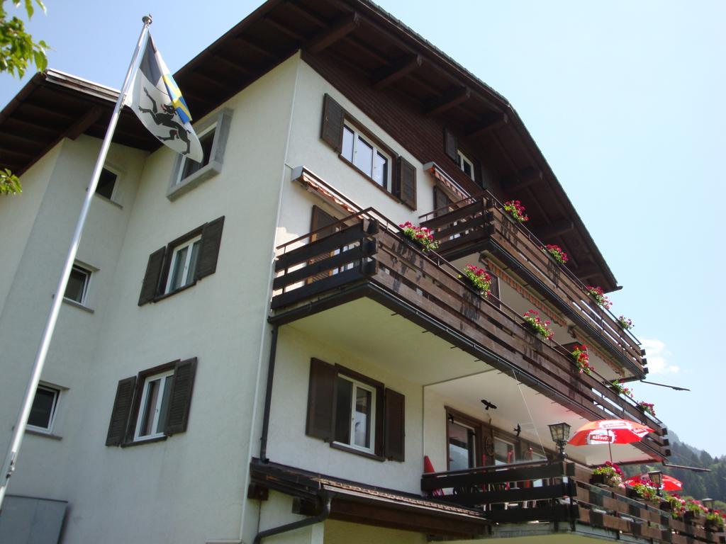 Hotel Old-Jnn Saas im Prattigau Экстерьер фото