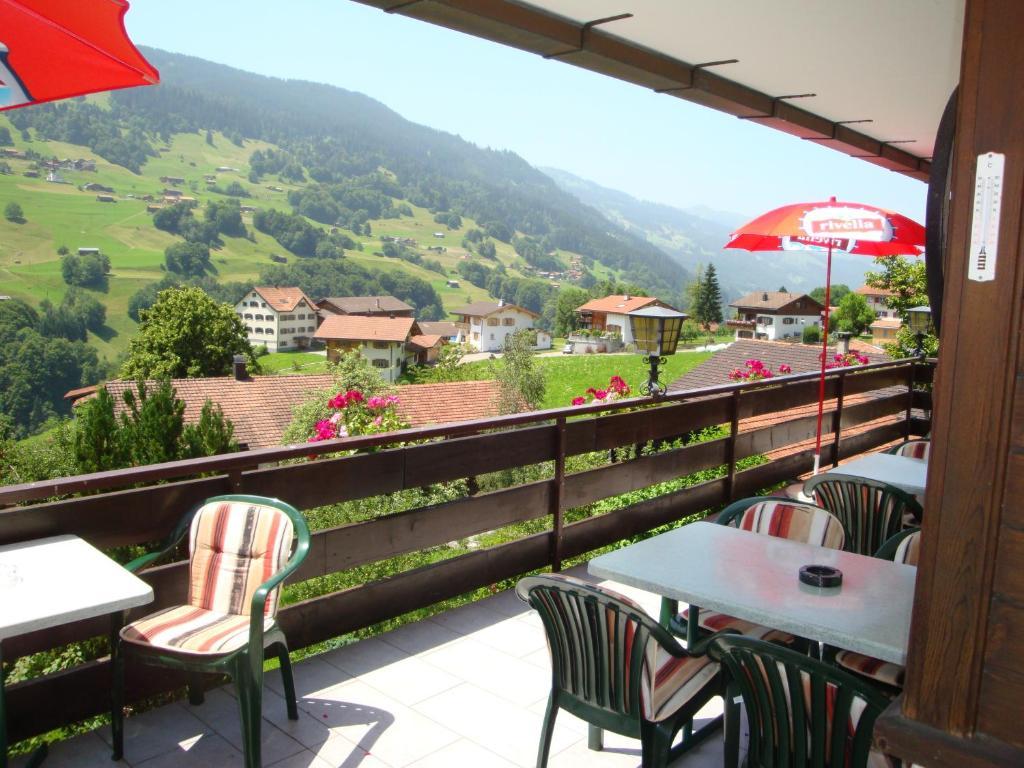Hotel Old-Jnn Saas im Prattigau Экстерьер фото