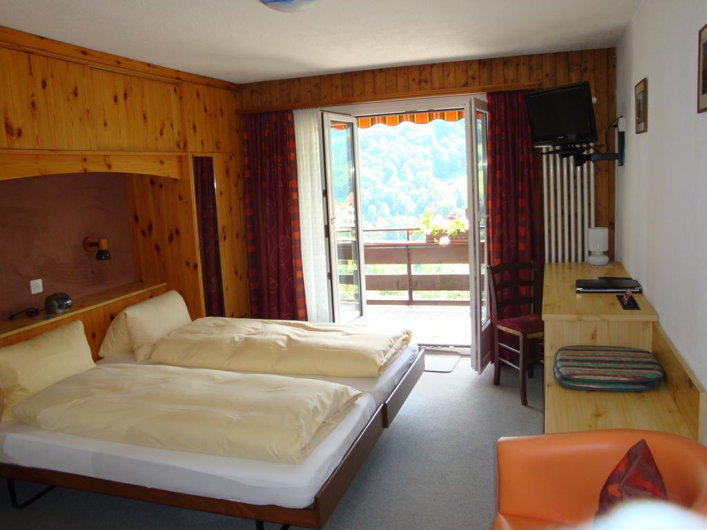 Hotel Old-Jnn Saas im Prattigau Экстерьер фото